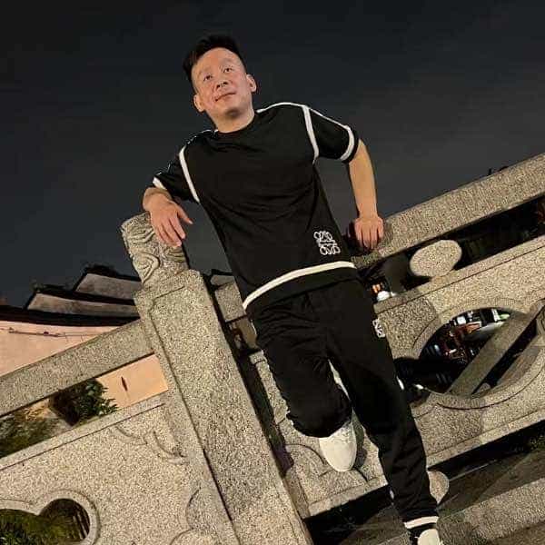 江苏33岁单身帅哥真诚找对象-黔西南征婚相亲网