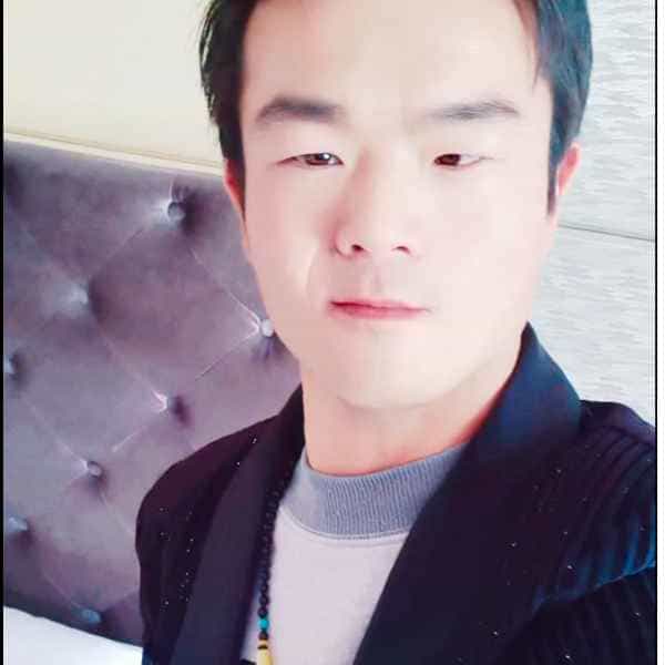 青海30岁单身帅哥真诚找对象-黔西南征婚相亲网