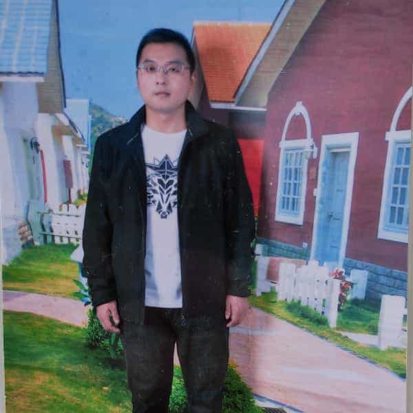 四川35岁单身帅哥真诚找对象-黔西南征婚相亲网