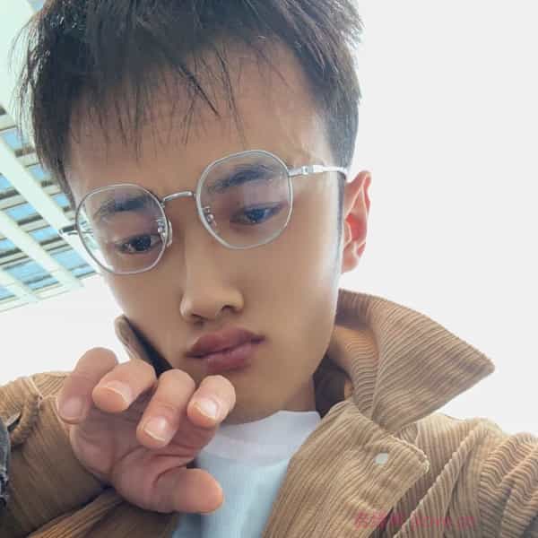 贵州30岁单身帅哥真诚找对象-黔西南征婚相亲网