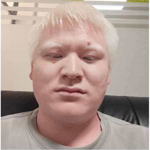 30岁岁安徽单身帅哥 - 黔西南吉缘网