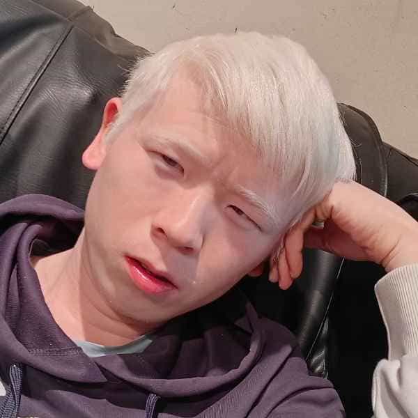 32岁岁贵州单身帅哥 - 黔西南吉缘网