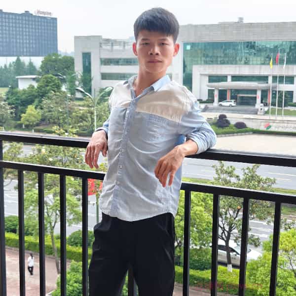 29岁岁湖南单身帅哥 - 黔西南吉缘网