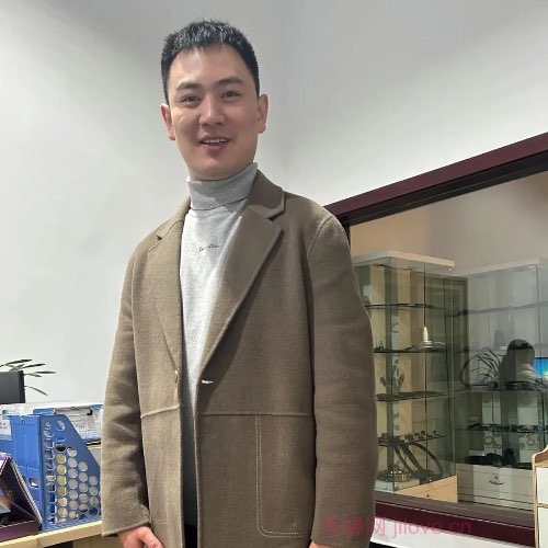 32岁岁四川单身帅哥 - 黔西南吉缘网